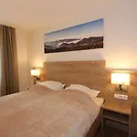 Komfort-ferienwohnung Am Feldberg, 2 Zimmer, Whirlpool, Residenz Grafenmatt, Direkt Am Skilift Und An Wanderwegen