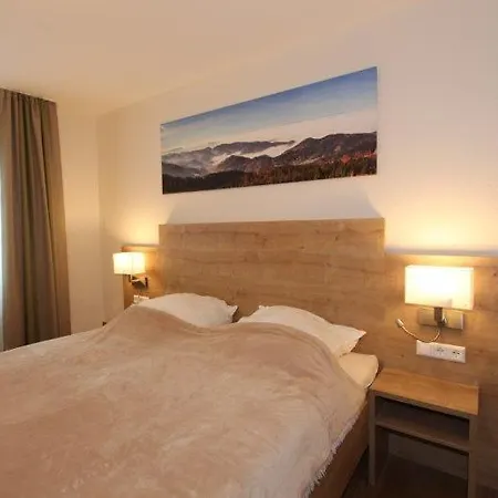 Komfort-ferienwohnung Am Feldberg, 2 Zimmer, Whirlpool, Residenz Grafenmatt, Direkt Am Skilift Und An Wanderwegen